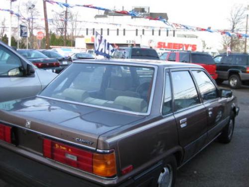 Photo of a 1985 Toyota Camry in Brown Metallic (paint color code 2T2)