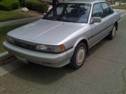 Photo of a 1987-1988 Toyota Camry in Silver Metallic (paint color code 20C