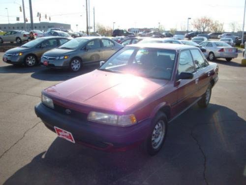 Photo of a 1991 Toyota Camry in Medium Red Pearl (paint color code 3J9