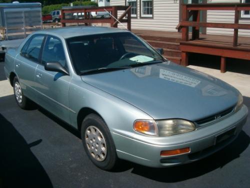 Photo Image Gallery & Touchup Paint: Toyota Camry in Silverleaf ...