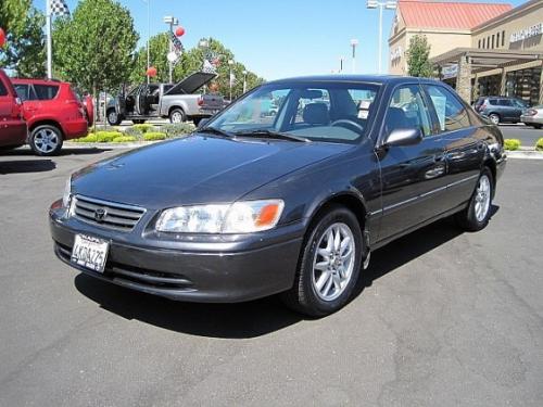 Photo Image Gallery & Touchup Paint: Toyota Camry in Graphite Gray ...