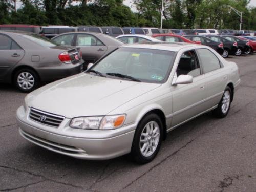 Photo Image Gallery & Touchup Paint: Toyota Camry in Lunar Mist ...