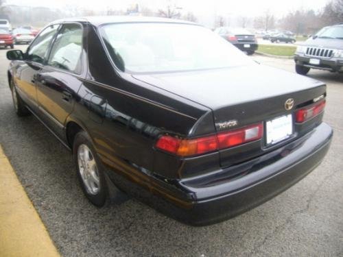 Photo of a 1998 Toyota Camry in Black (paint color code 202
