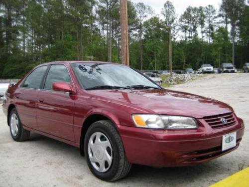 Photo of a 1997-1998 Toyota Camry in Sunfire Red Pearl (paint color code 3K4
