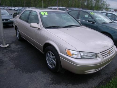 Photo Image Gallery & Touchup Paint: Toyota Camry in Cashmere Beige ...