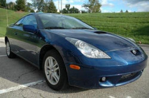 Photo of a 2000-2005 Toyota Celica in Spectra Blue Mica (paint color code 8M6