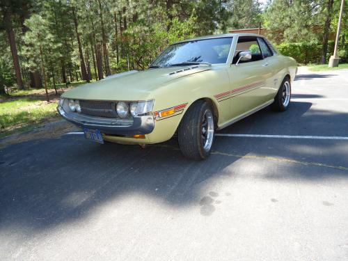 Photo of a 1971-1972 Toyota Celica in Yellow (paint color code 503)