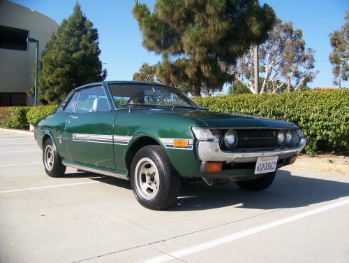 Photo Image Gallery & Touchup Paint: Toyota Celica in Dark Green ...