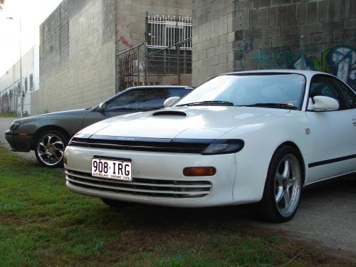 Photo of a 1990-1993 Toyota Celica in Super White (paint color code 040)