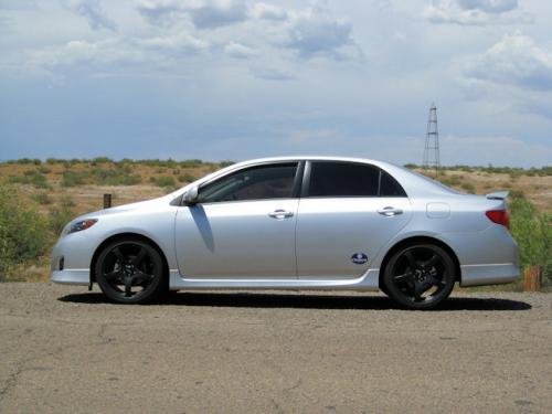 Photo of a 2009-2013 Toyota Corolla in Classic Silver Metallic (paint color code 1F7