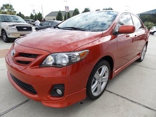 Photo of a 2013 Toyota Corolla in Hot Lava (paint color code 4R8)