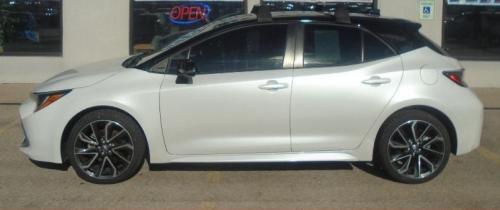 Photo of a 2020 Toyota Corolla in Midnight Black on Blizzard Pearl (paint color code 2QJ)