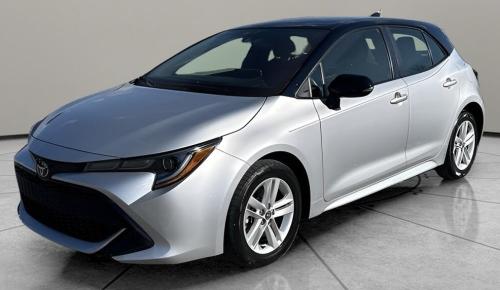 Photo of a 2020-2025 Toyota Corolla in Midnight Black on Classic Silver Metallic (paint color code 2UF)