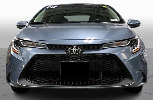 Photo of a 2021-2022 Toyota Corolla in Black Sand Pearl on Celestite (paint color code 2UP)