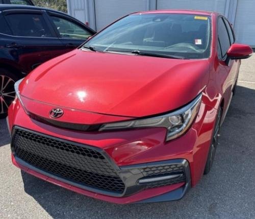 Photo of a 2020-2021 Toyota Corolla in Barcelona Red Metallic (paint color code 2NU