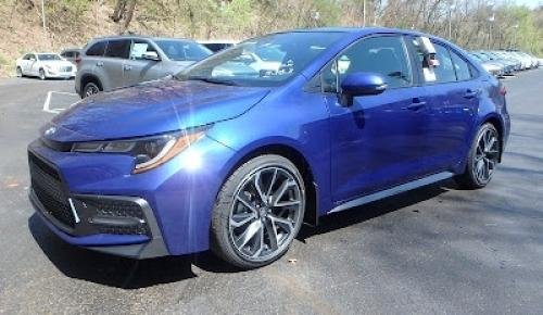 Photo of a 2020-2025 Toyota Corolla in Blue Crush Metallic (paint color code 2RC)
