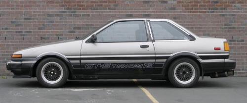 Photo of a 1985 Toyota Corolla in Silver Gray Metallic on Black (paint color code 2C5)