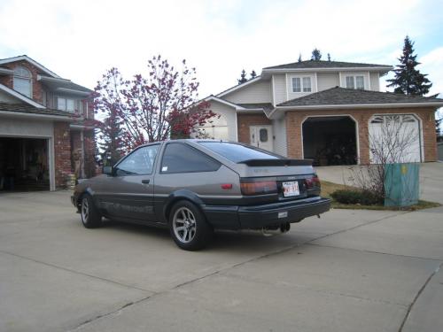 Photo of a 1985 Toyota Corolla in Silver Gray Metallic on Black (paint color code 2C5)