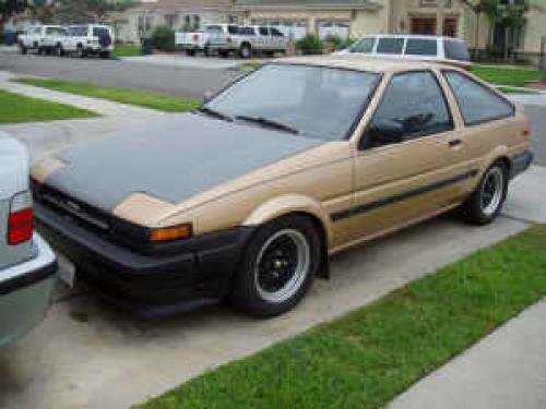 Photo of a 1984-1985 Toyota Corolla in Light Topaz Metallic (paint color code 4E1)