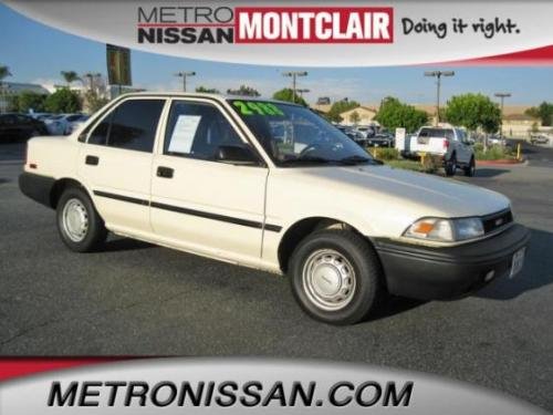 Photo of a 1988-1989 Toyota Corolla in Ivory (paint color code 4H8)