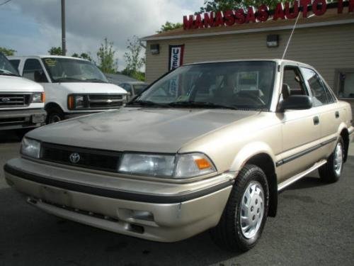 Photo of a 1991-1992 Toyota Corolla in Almond Beige Pearl (paint color code 4J1)