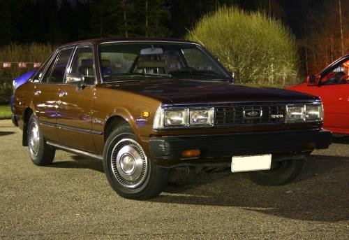Photo of a 1979-1981 Toyota Corona in Copper Metallic (paint color code 474