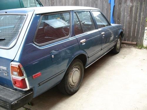 Photo of a 1979-1980 Toyota Corona in Light Blue Metallic (paint color code 861