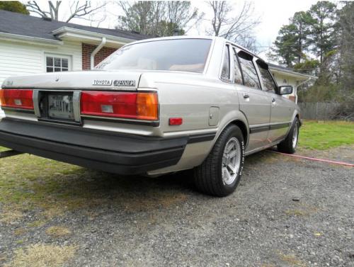 Photo Image Gallery & Touchup Paint: Toyota Cressida in Light Beige ...