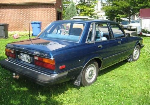 Photo of a 1981-1983 Toyota Cressida in Dark Blue Metallic (paint color code 2D8)