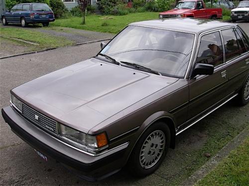 Photo of a 1985-1986 Toyota Cressida in Brown (AKA Grayish Metallic) (paint color code 4E5)