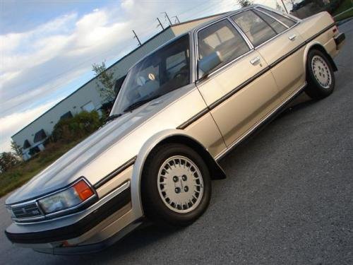 Photo of a 1987-1988 Toyota Cressida in Beige Metallic (paint color code 4G8)