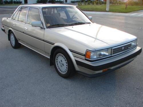 Photo of a 1987-1988 Toyota Cressida in Beige Metallic (paint color code 4G8)