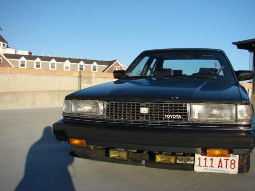 Photo of a 1985-1986 Toyota Cressida in Jade Gray Metallic (paint color code 2V1)