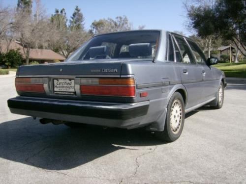 Photo of a 1985-1986 Toyota Cressida in Dark Blue Metallic (paint color code 8B4