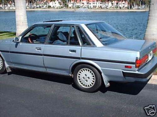 Photo of a 1987-1988 Toyota Cressida in Light Blue Metallic (paint color code 8D8)