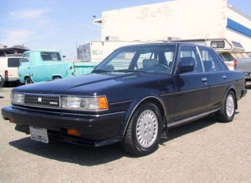 Photo of a 1987-1988 Toyota Cressida in Dark Blue Pearl (paint color code 8E3)