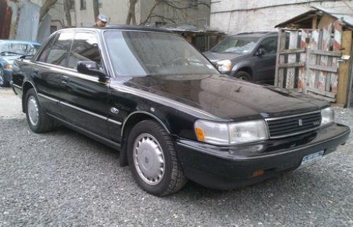 Photo of a 1989-1990 Toyota Cressida in Black (paint color code 202
