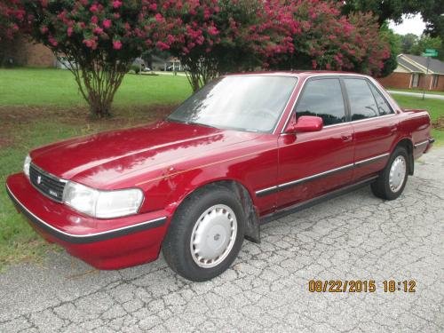 Photo of a 1989-1990 Toyota Cressida in Medium Red Pearl (paint color code 3H4