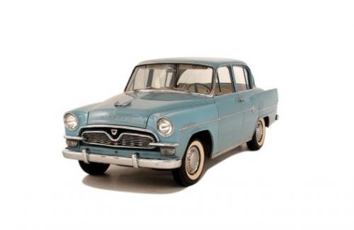 Photo of a 1958-1959 Toyota Crown in Cosmos Blue Metallic (paint color code T1155