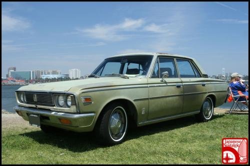 Photo of a 1968-1971 Toyota Crown in Pluto Beige (paint color code T1352