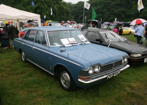 Photo of a 1968-1971 Toyota Crown in Delphi Blue Metallic (paint color code T1423