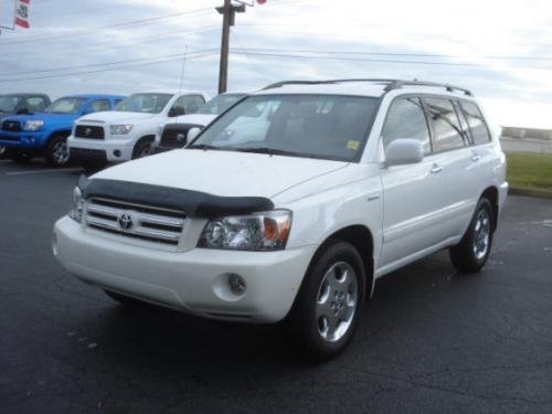Photo of a 2006-2007 Toyota Highlander in Crystal White (paint color code 062)