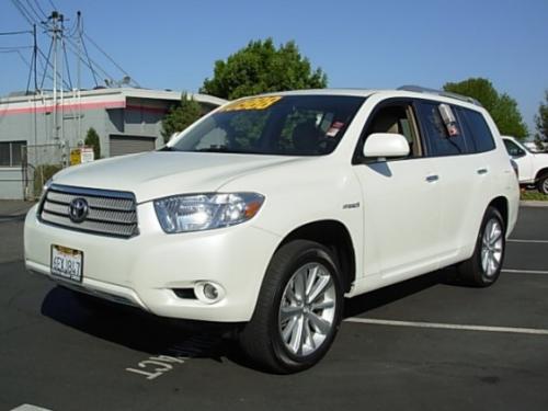 Photo Image Gallery & Touchup Paint: Toyota Highlander in Blizzard ...