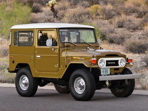 Photo of a 1972-1977 Toyota Land Cruiser in Olive (paint color code 637)