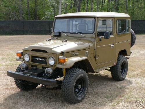 Photo of a 1978-1982 Toyota Land Cruiser in Olive (paint color code 653)