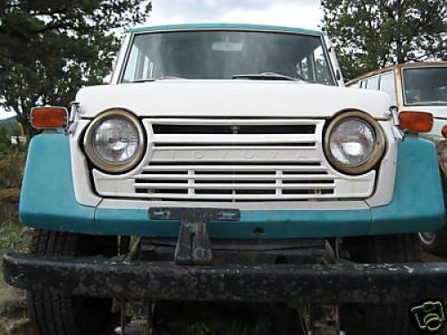 Photo of a 1976-1979 Toyota Land Cruiser in Green on White (paint color code 277)