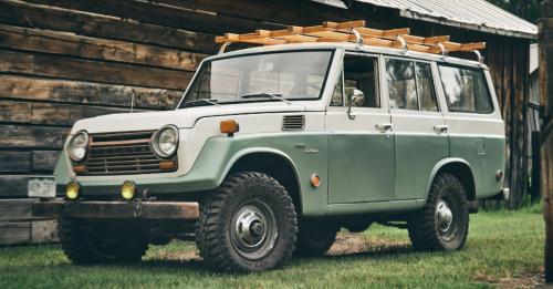 Photo of a 1968-1970 Toyota Land Cruiser in Olympus White on Fashion Green (paint color code C2993)