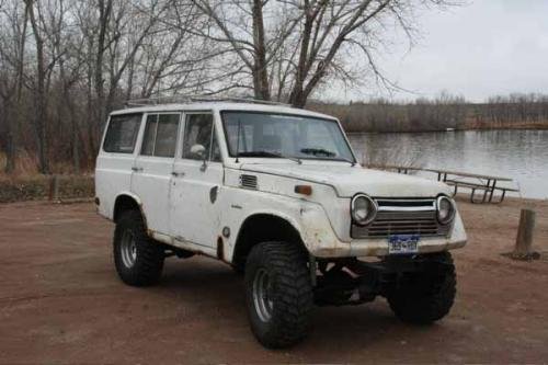 Photo of a 1968-1970 Toyota Land Cruiser in Olympus White (paint color code C2990)