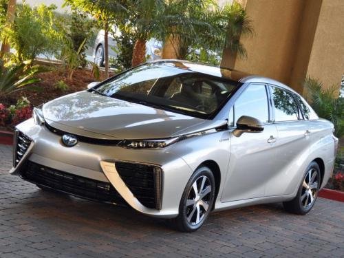 Photo of a 2016-2020 Toyota Mirai in Black Roof on Elemental Silver Metallic (paint color code 2MR)