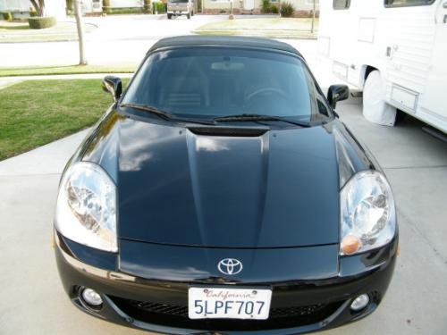 Photo of a 2000-2005 Toyota MR2 in Black (paint color code 202